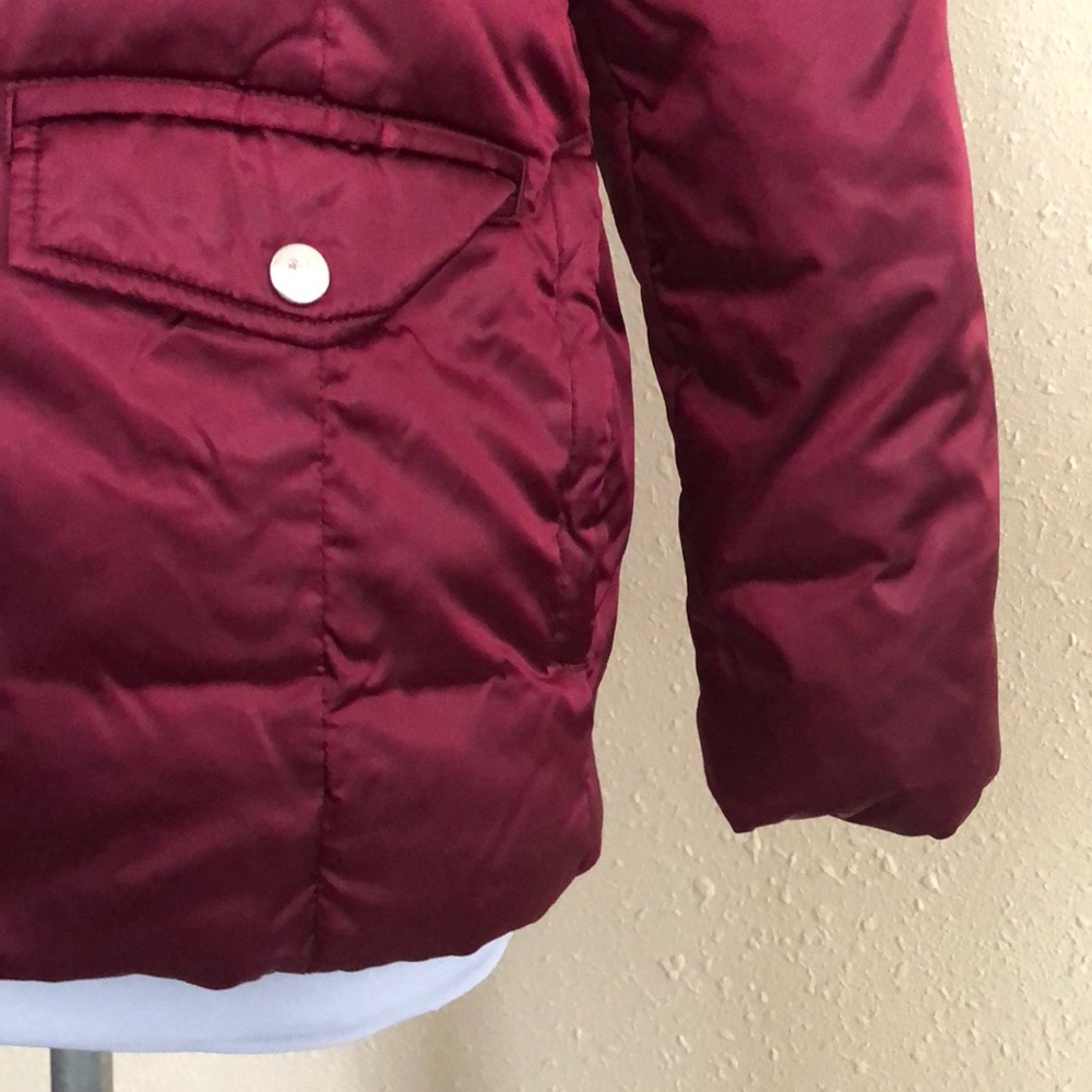 The North Face Jacket (girls) - Picture 3 of 8